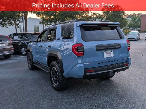 Certified 2025 Toyota 4Runner TRD Off-Road Premium AWD/4WD image 7