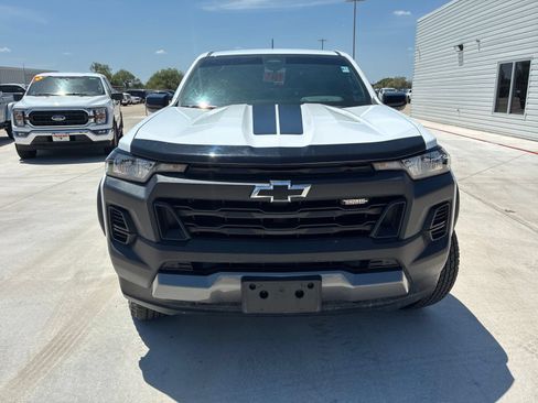 Used 2024 Chevrolet Colorado Trail Boss w/ Advanced Trailering Package AWD/4WD image 8