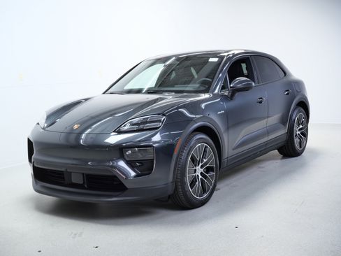 Used 2025 Porsche Macan 4 Electric w/ Premium Package AWD/4WD image 9