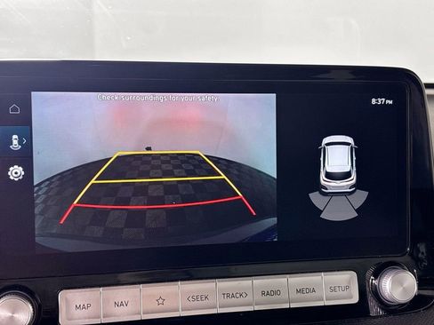 Used 2023 Hyundai Kona Limited image 17