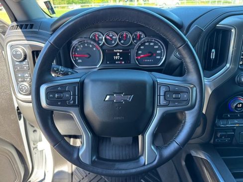 Used 2022 Chevrolet Silverado 1500 LT Trail Boss w/ LT Trail Boss Premium Package AWD/4WD image 24