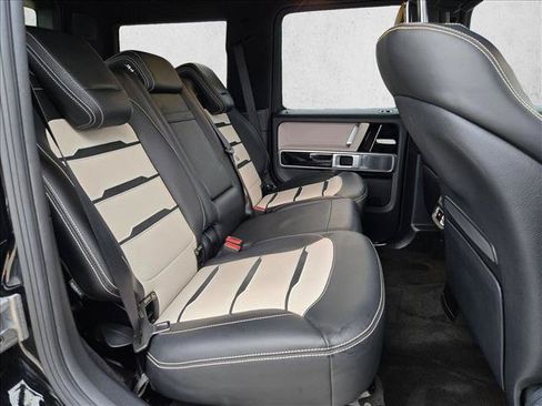 Used 2020 Mercedes-Benz G 63 AMG 4MATIC w/ G Manufaktur Interior Package image 20