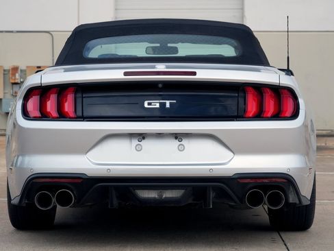 Used 2018 Ford Mustang GT Premium w/ Equipment Group 401A RWD image 16