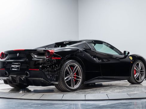 Used 2016 Ferrari 488 Spider RWD image 18