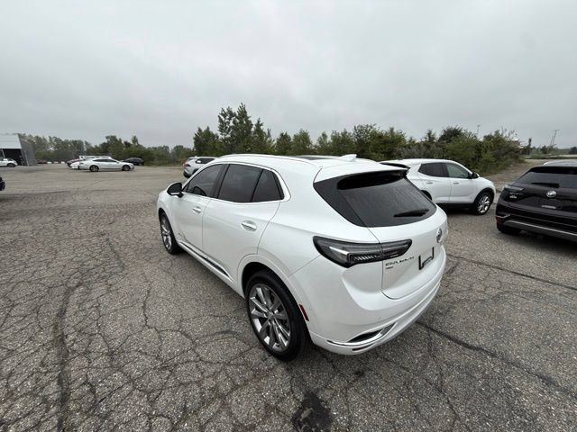 Used 2023 Buick Envision Avenir AWD/4WD image 3