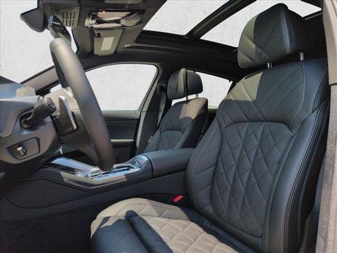 New 2027 BMW X6 xDrive40i w/ Executive Package AWD/4WD image 4