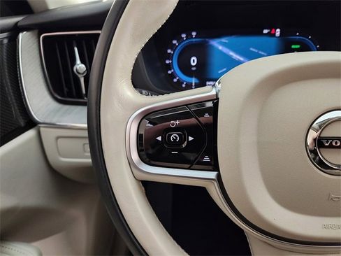 Used 2025 Volvo XC60 T8 Plus w/ Protection Package Premier image 28
