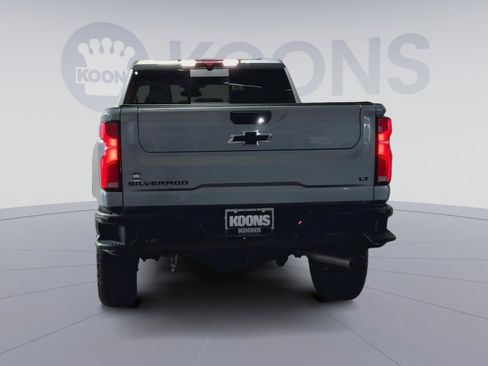 Used 2025 Chevrolet Silverado 2500 LT w/ Trail Boss Package AWD/4WD image 10