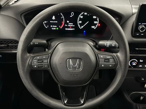 Used 2025 Honda HR-V LX image 4