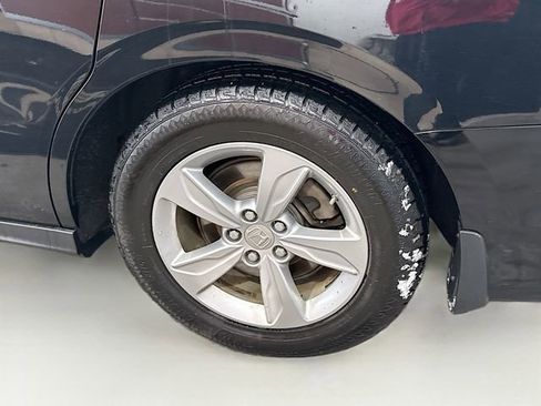 Used 2018 Honda Odyssey EX image 31