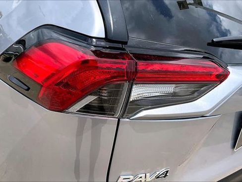 Certified 2025 Toyota RAV4 XLE FWD image 28