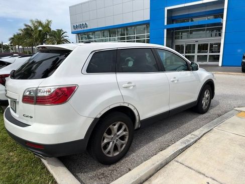 Used 2011 MAZDA CX-9 Touring w/ Moonroof & Bose Audio Pkg FWD image 3