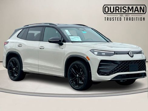 New 2026 Volkswagen Tiguan SE R-Line image 1