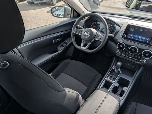 Used 2025 Nissan Sentra SV w/ All-Weather Package FWD image 9