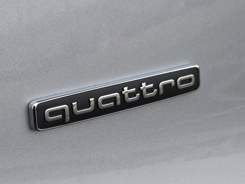 New 2026 Audi Q5 Premium image 18