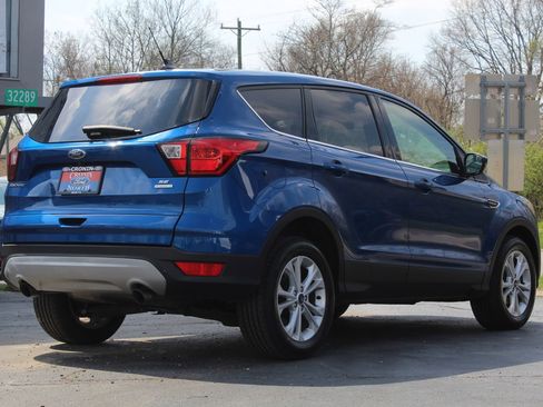 Used 2019 Ford Escape SE image 7