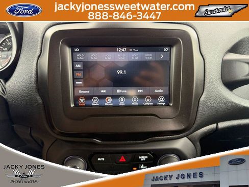Used 2021 Jeep Renegade Latitude AWD/4WD image 22