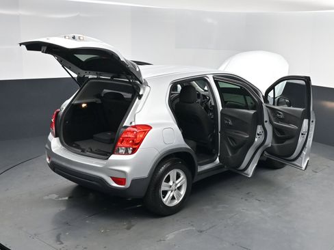 Used 2020 Chevrolet Trax LS w/ Tint and Cruise Package image 18