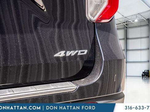 Used 2023 Ford Explorer XLT w/ Equipment Group 202A AWD/4WD image 33
