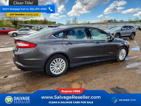 Used 2015 Ford Fusion S FWD image 4