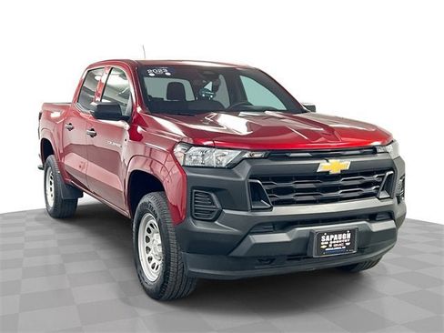 Certified 2023 Chevrolet Colorado W/T image 1