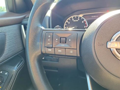 Certified 2023 Nissan Rogue SV image 25