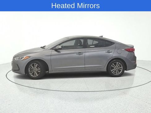Used 2018 Hyundai Elantra SEL FWD image 2