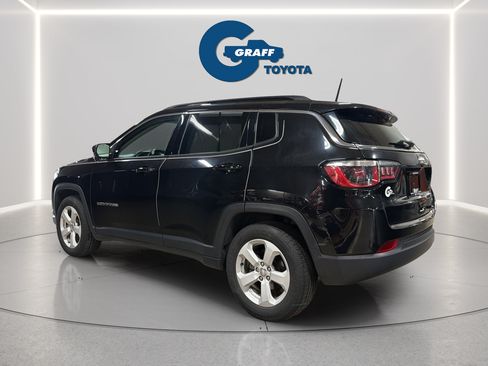 Used 2018 Jeep Compass Latitude FWD image 10