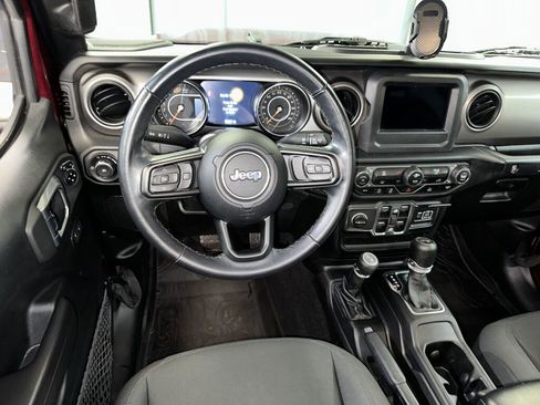 Used 2021 Jeep Wrangler Unlimited Sport image 2