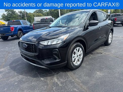 Used 2025 Ford Escape Active FWD image 2