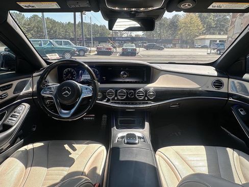 Used 2020 Mercedes-Benz S 450 Sedan w/ AMG Line Exterior image 19