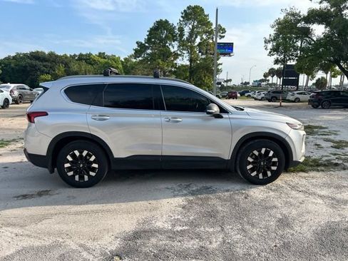 Used 2019 Hyundai Santa Fe Limited FWD image 19