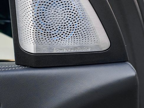 Certified 2025 BMW X7 M60i w/ Executive Package image 11