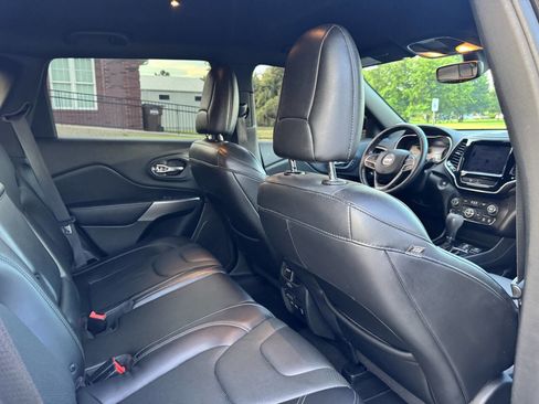 Used 2019 Jeep Cherokee High Altitude image 22