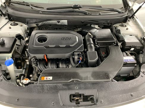 Used 2016 Hyundai Sonata Limited image 11
