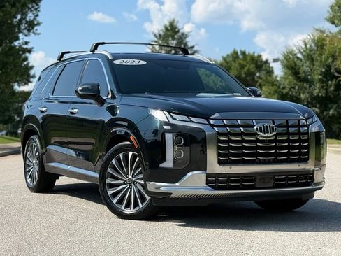 Used 2023 Hyundai Palisade Calligraphy w/ Winter Package AWD/4WD image 2