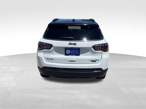 Used 2025 Jeep Compass Limited AWD/4WD image 5