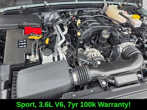 Used 2024 Jeep Wrangler Unlimited Sport AWD/4WD image 10
