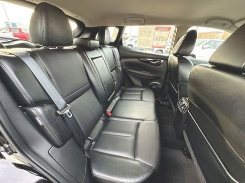 Used 2022 Nissan Rogue Sport SL image 26