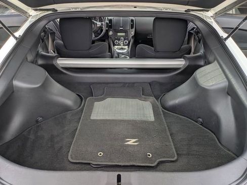Used 2015 Nissan 370Z Coupe RWD image 22