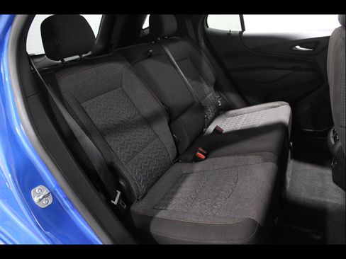 Certified 2024 Chevrolet Equinox LT FWD image 18