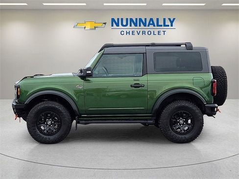 Used 2023 Ford Bronco Wildtrak image 2