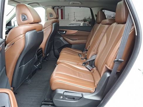 Used 2024 Acura MDX SH-AWD w/ Technology Package image 10