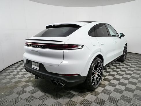 New 2026 Porsche Cayenne S AWD/4WD image 31
