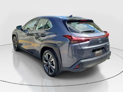Certified 2024 Lexus UX 250h FWD image 4