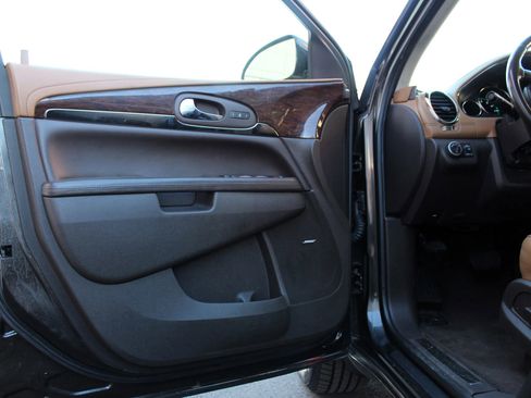 Used 2014 Buick Enclave Leather image 23