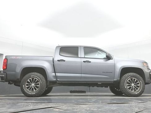 Used 2022 Chevrolet Colorado W/T w/ WT Convenience Package AWD/4WD image 45