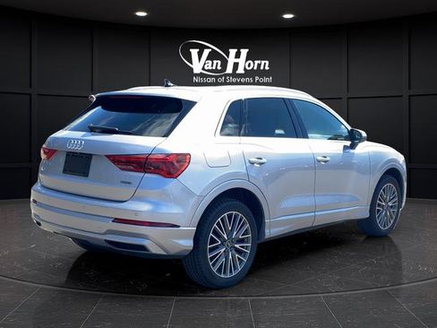 Used 2022 Audi Q3 2.0T Premium w/ Convenience Package image 7