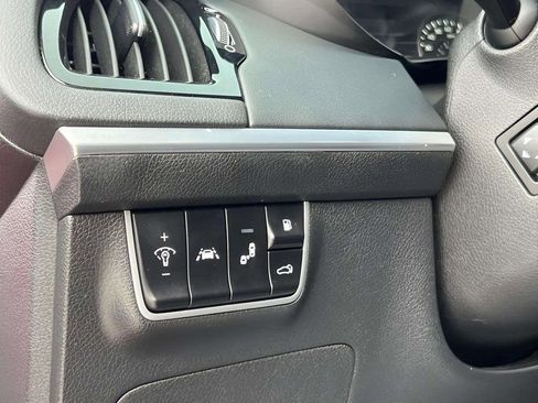 Used 2018 Kia Stinger GT2 image 36