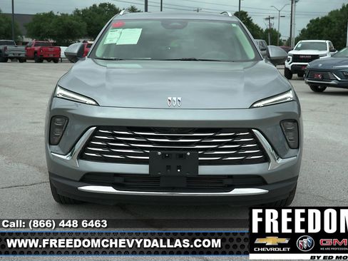 New 2025 Buick Envision Preferred image 2